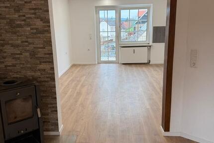 Wohnung Volkmarsen - 3 Zimmer, 80 m&sup2;, 730&euro; | Angebot:25150744