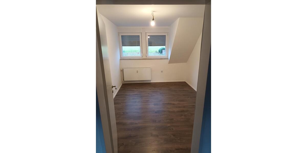 Dachgeschoßwohnung Geeste - 4 Zimmer, 110 m&sup2;, 770&euro; | Angebot:26611269