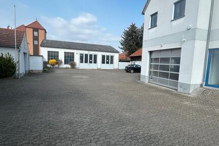 Autohaus mit Werkstatt zu Vermieten zimmer