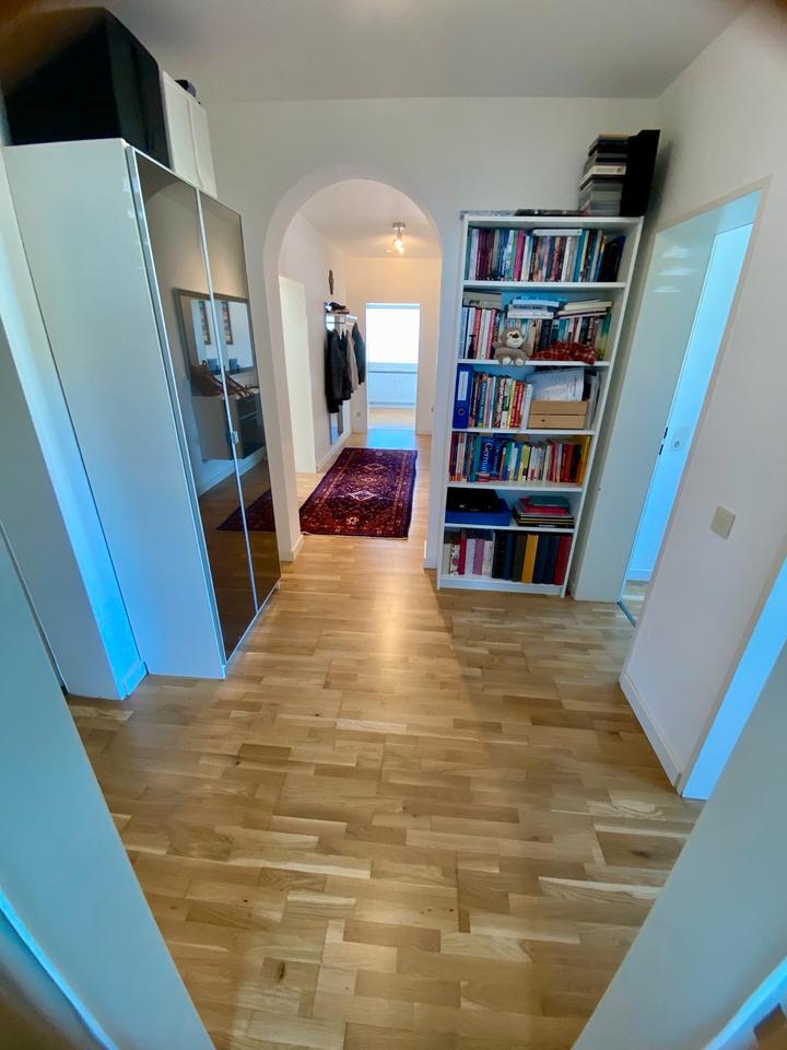 Großzügige VierZimmerwohnung mit Aussicht In Schweich