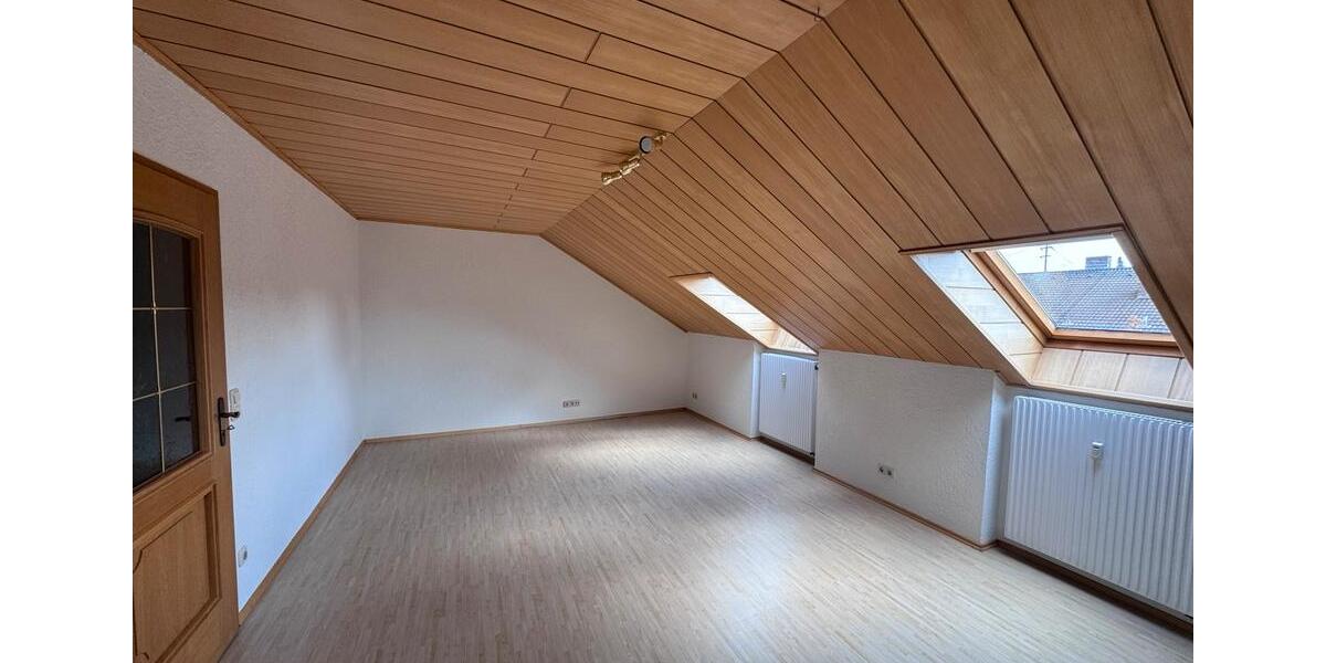 Dachgeschoßwohnung Sauerlach - 3 Zimmer, 80 m&sup2;, 1.550&euro; | Angebot:26494711