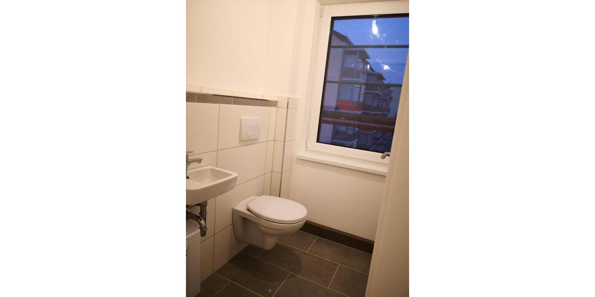 Etagenwohnung Pößneck - 4 Zimmer, 100 m&sup2;, 1.000&euro; | Angebot:22981819