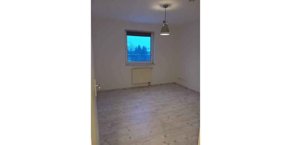 Etagenwohnung Ilmenau - 2 Zimmer, 35 m&sup2;, 350&euro; | Angebot:26015551