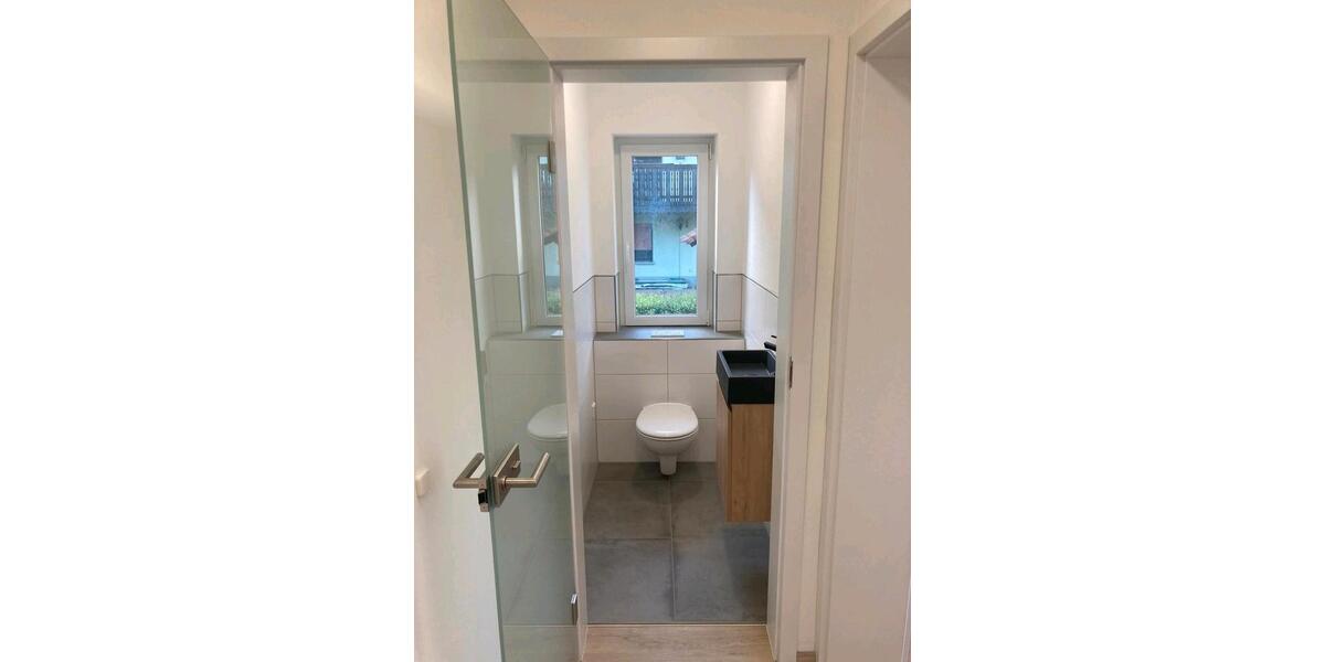 Erdgeschoßwohnung Sulzfeld - 4 Zimmer, 132 m&sup2;, 1.280&euro; | Angebot:26288314
