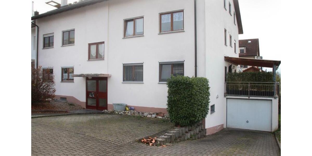 Dachgeschoßwohnung Grenzach-Wyhlen Wyhlen - 3 Zimmer, 83 m&sup2;, 1.200&euro; | Angebot:26241674