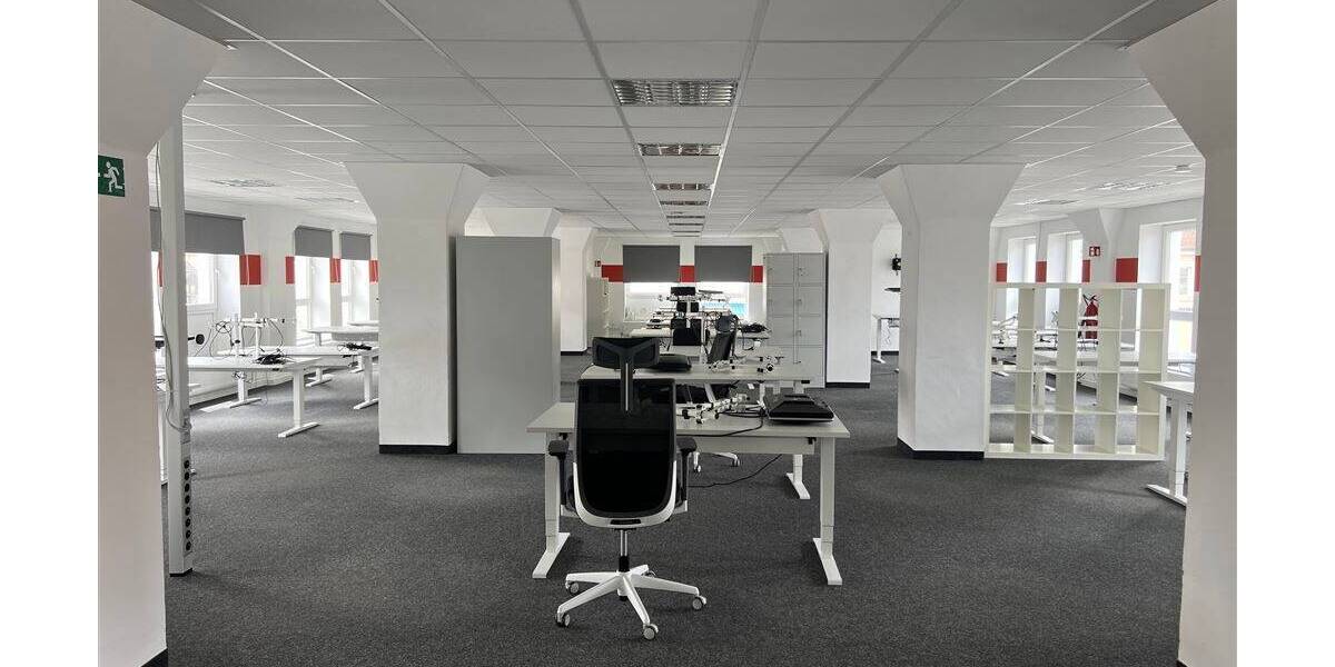 Gewerbeobjekt Bamberg Gereuth - 3 Zimmer, 268 m&sup2;, 1.900&euro; | Angebot:25679761