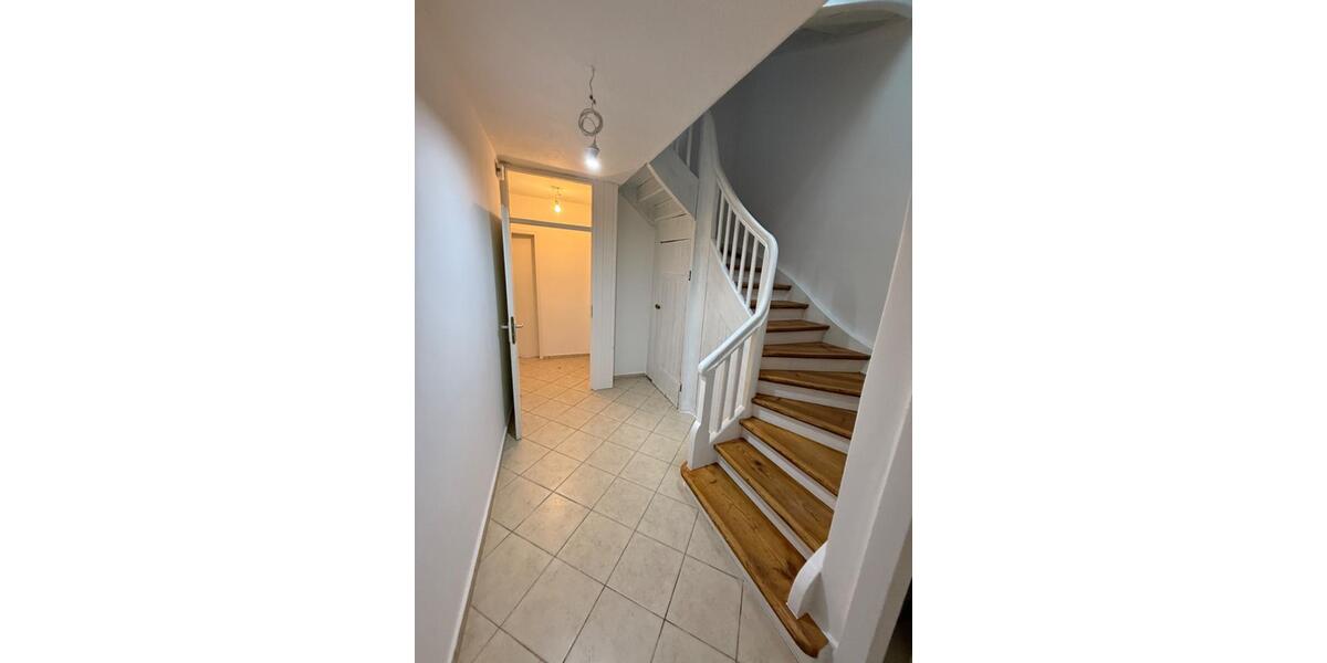 Einfamilienhaus Weisendorf - 6.5 Zimmer, 122 m&sup2;, 1.550&euro; | Angebot:24316699