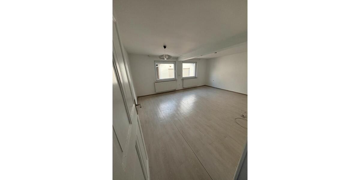 Einfamilienhaus Pohlheim - 3.5 Zimmer, 117 m&sup2;, 1.250&euro; | Angebot:26395102