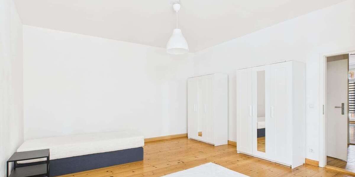 Etagenwohnung Berlin Köpenick - 1 Zimmer, 93 m&sup2;, 310&euro; | Angebot:26170305