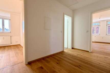 Wohnung Neustadt bei Coburg - 4 Zimmer, 85 m&sup2;, 810&euro; | Angebot:26785536