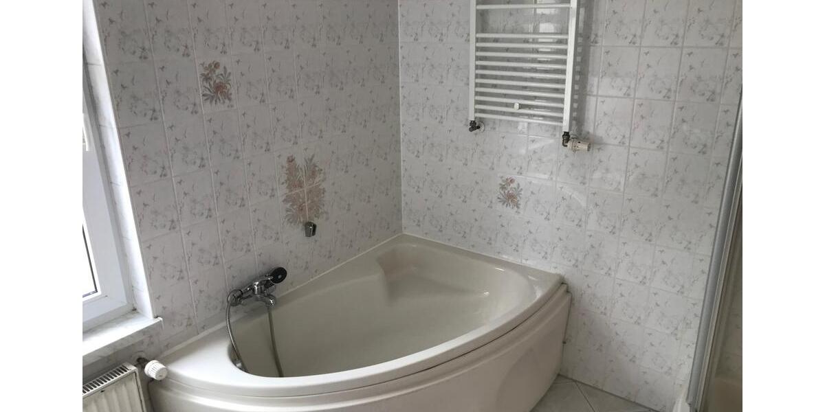 Etagenwohnung Burg - 3 Zimmer, 77 m&sup2;, 536&euro; | Angebot:26476550