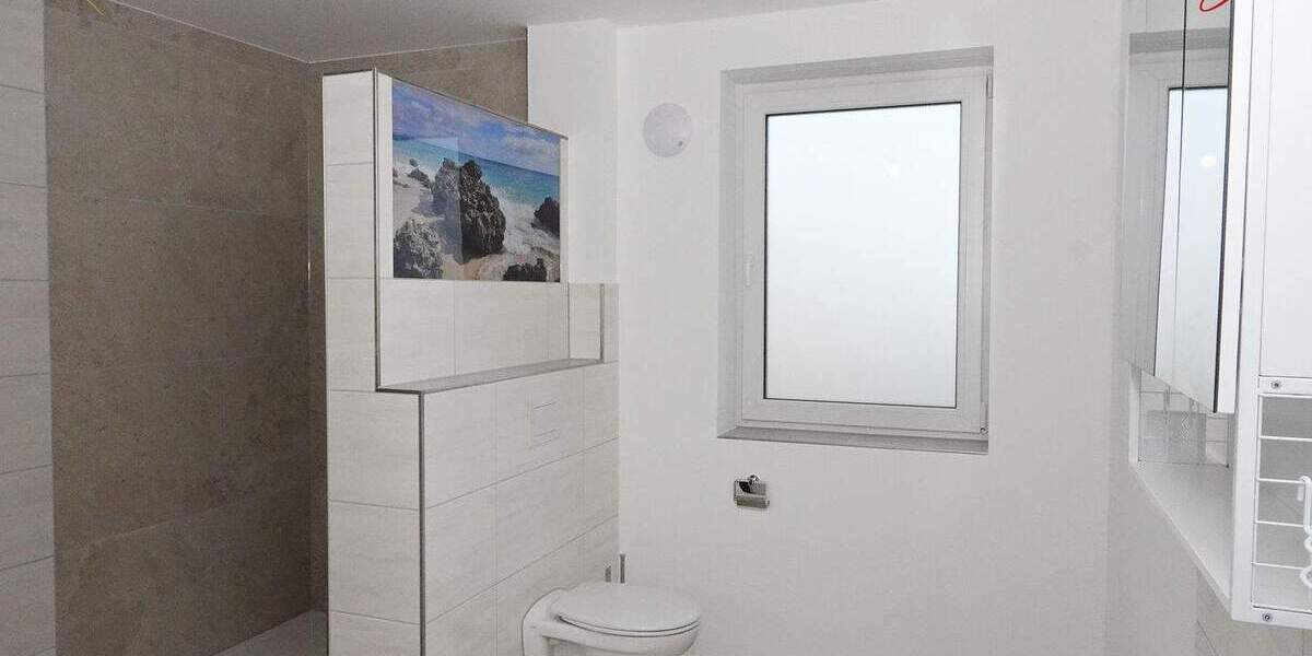 Etagenwohnung Esens - 3 Zimmer, 92 m&sup2;, 990&euro; | Angebot:25670229