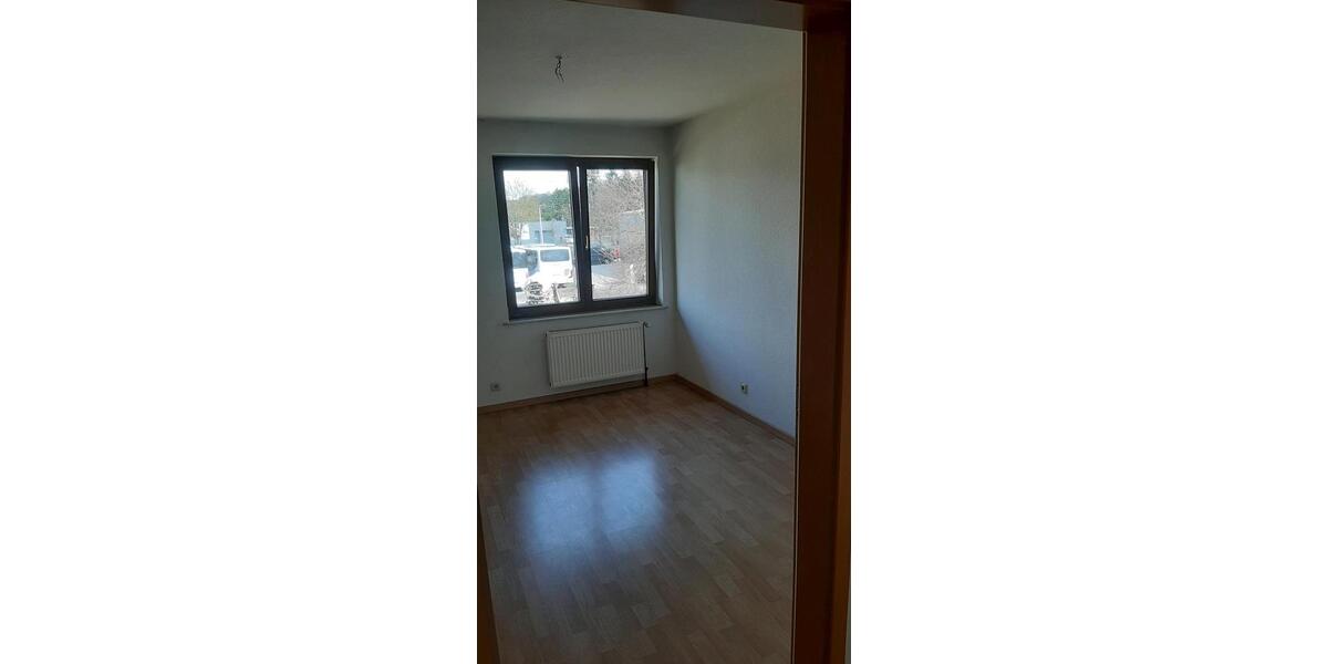 Dachgeschoßwohnung Hargesheim - 4 Zimmer, 93 m&sup2;, 700&euro; | Angebot:26045215