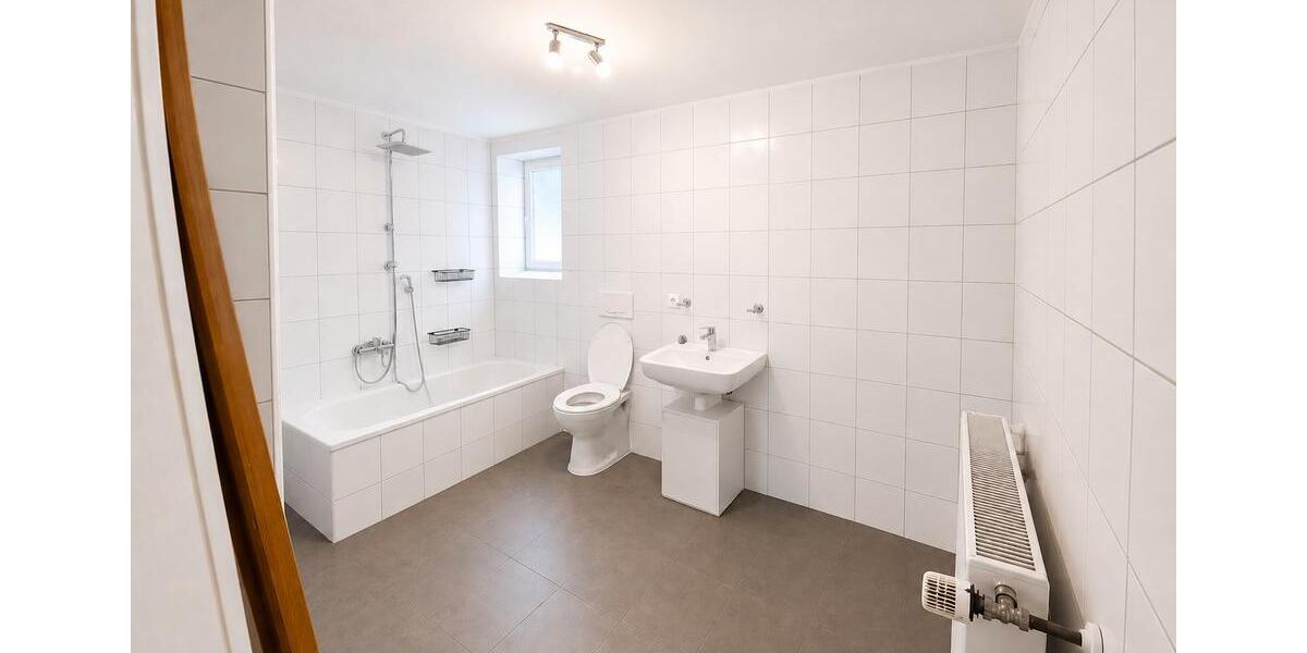 Erdgeschoßwohnung Ebersbach - 4 Zimmer, 70 m&sup2;, 450&euro; | Angebot:26672100