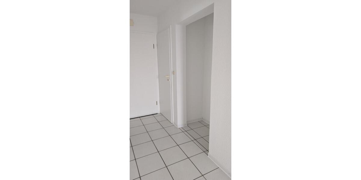 Erdgeschoßwohnung Bodenwerder - 3 Zimmer, 83 m&sup2;, 690&euro; | Angebot:25590472