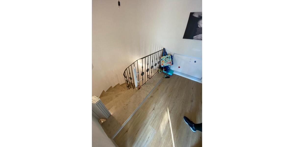 Etagenwohnung Sankt Georgen im Schwarzwald - 4 Zimmer, 120 m&sup2;, 1.180&euro; | Angebot:26223584