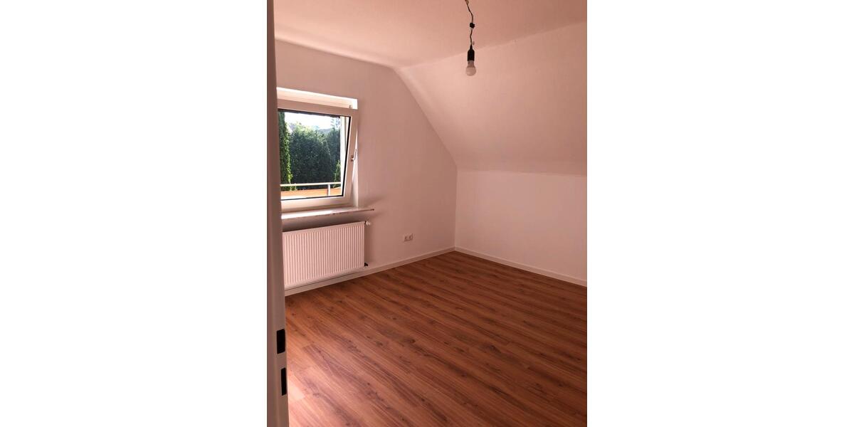 Dachgeschoßwohnung Bad Nauheim - 2 Zimmer, 80 m&sup2;, 750&euro; | Angebot:26254488