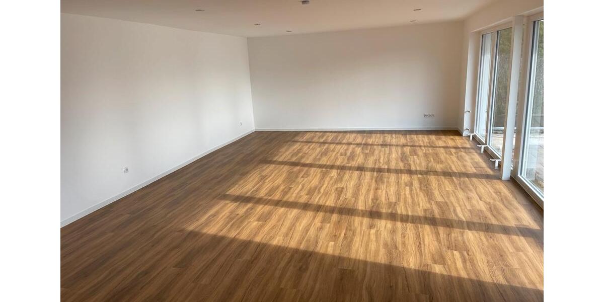 Erdgeschoßwohnung Walldürn - 3 Zimmer, 104 m&sup2;, 970&euro; | Angebot:26034162