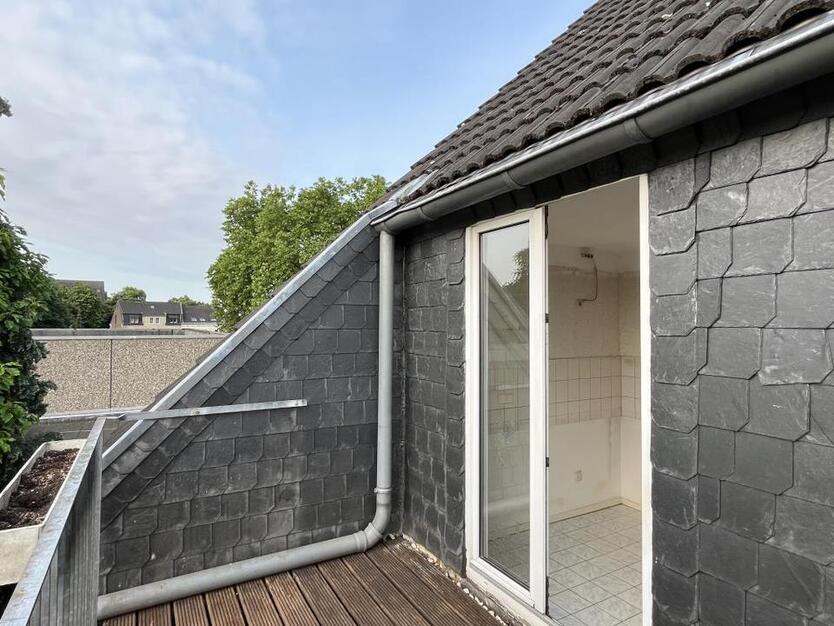 Hier wird renoviert ~ einzigartige Dachwohnung mit Sonnenbalkon zimmer