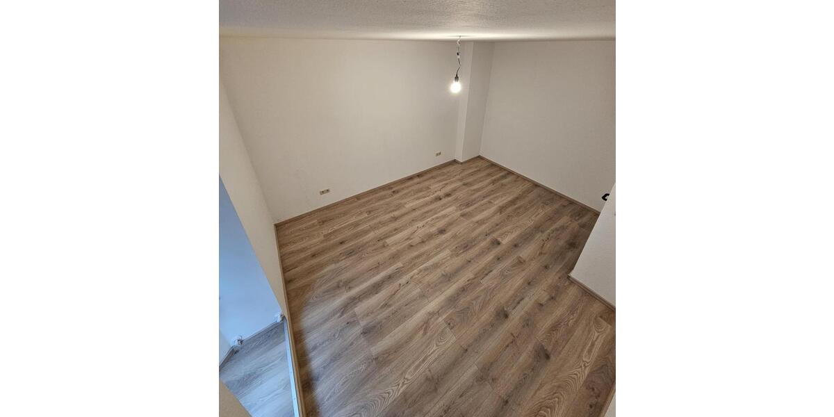 Etagenwohnung Wiesbaden Nordost - 2 Zimmer, 75 m&sup2;, 1.400&euro; | Angebot:24550310