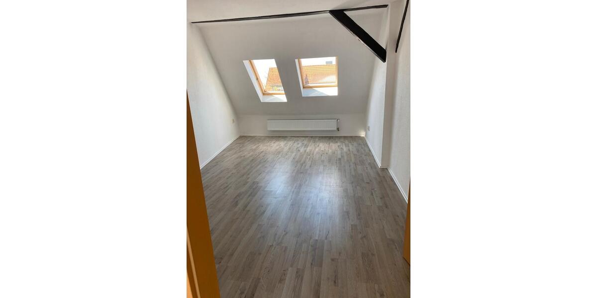Dachgeschoßwohnung Halberstadt - 3 Zimmer, 76 m&sup2;, 440&euro; | Angebot:26251271