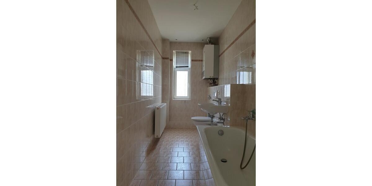 Etagenwohnung Werdau - 2 Zimmer, 50 m&sup2;, 300&euro; | Angebot:26637297