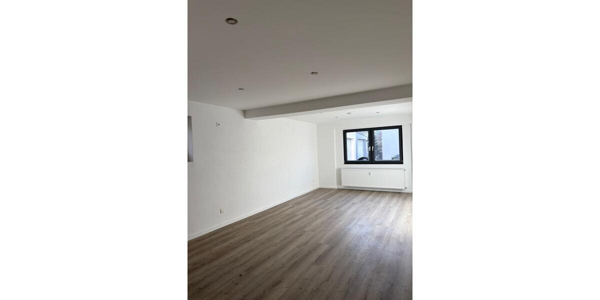 Erdgeschoßwohnung Breitenbach - 3 Zimmer, 80 m&sup2;, 700&euro; | Angebot:25965353