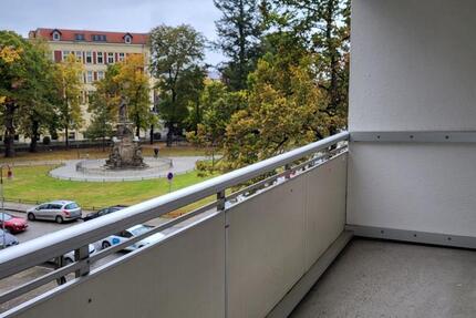 Schleusenstraße 11, 2. Obergeschoss links 2 zimmer