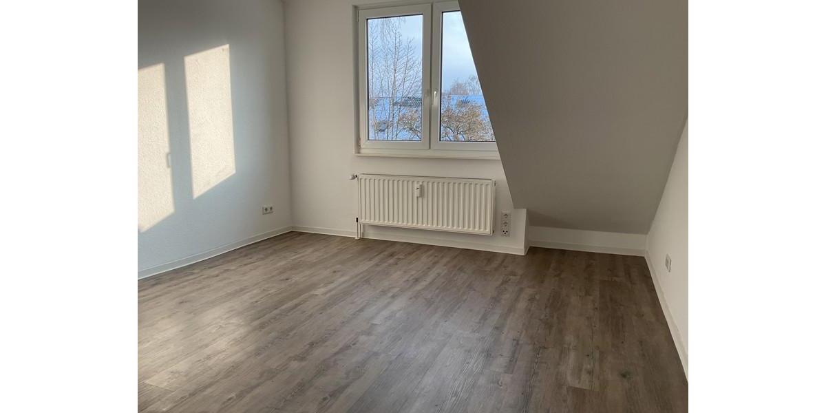 Dachgeschoßwohnung Hannover Linden-Limmer - 2 Zimmer, 71 m&sup2;, 743&euro; | Angebot:24776086