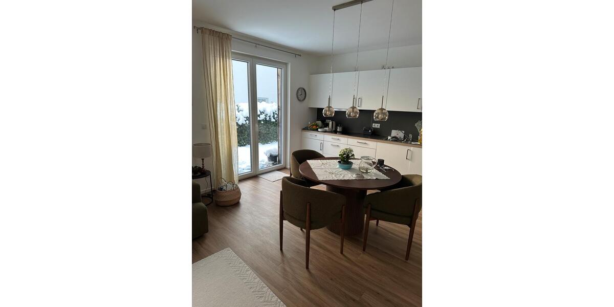 Erdgeschoßwohnung Rellingen - 3 Zimmer, 77 m&sup2;, 1.730&euro; | Angebot:24469707