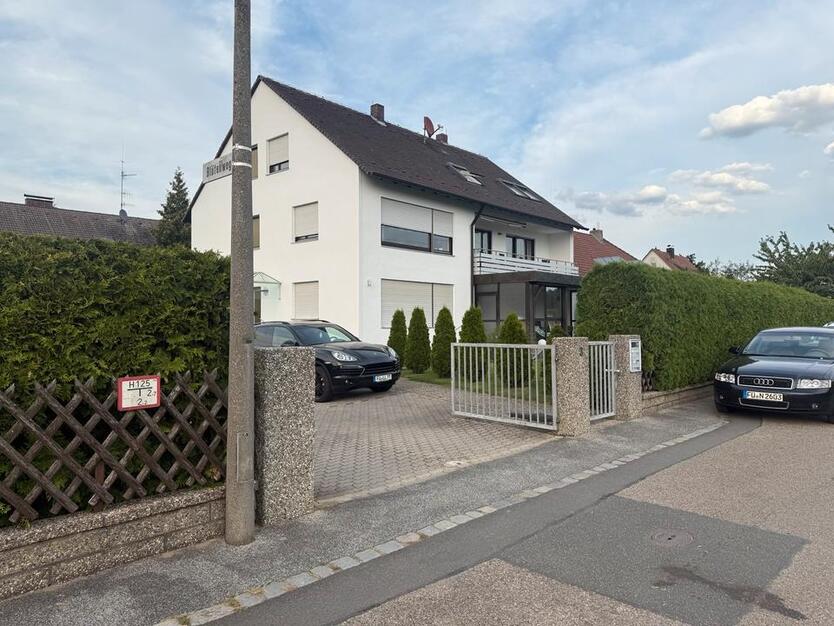 4 Zimmer Wohnung im 1. OG in ZirndorfWeinzierlein * 30 Zone