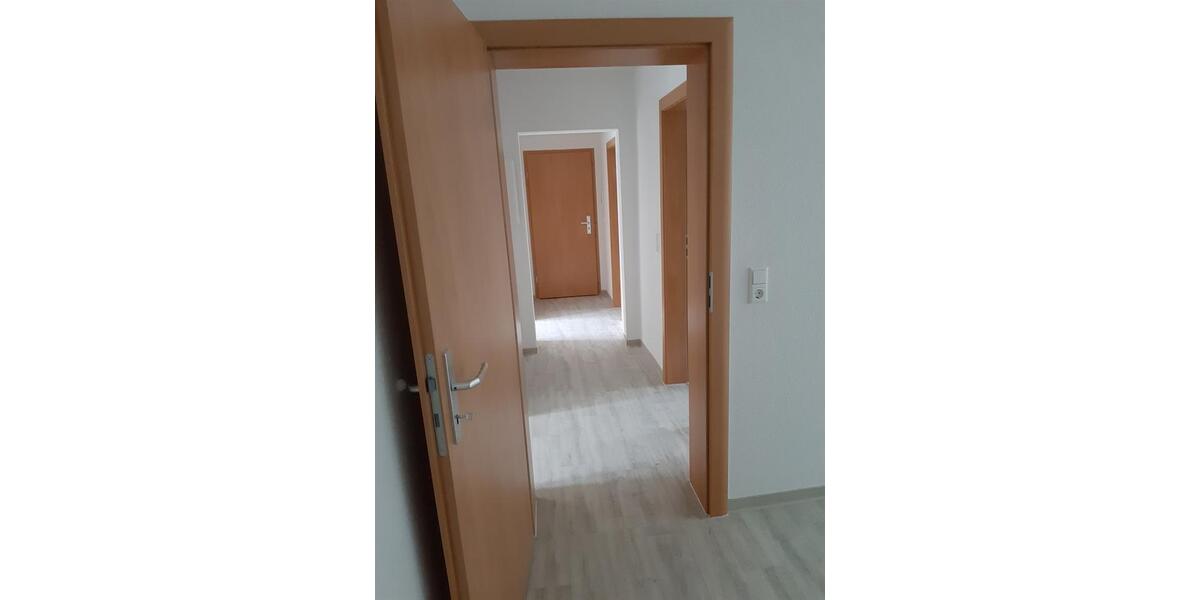 Etagenwohnung Güsten - 4 Zimmer, 85 m&sup2;, 364&euro; | Angebot:25882140