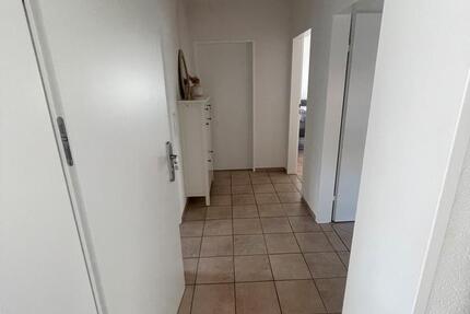 Helle 3-ZimmerWohnung in gepflegtem Zweifamilienhaus zu vermieten 3 zimmer