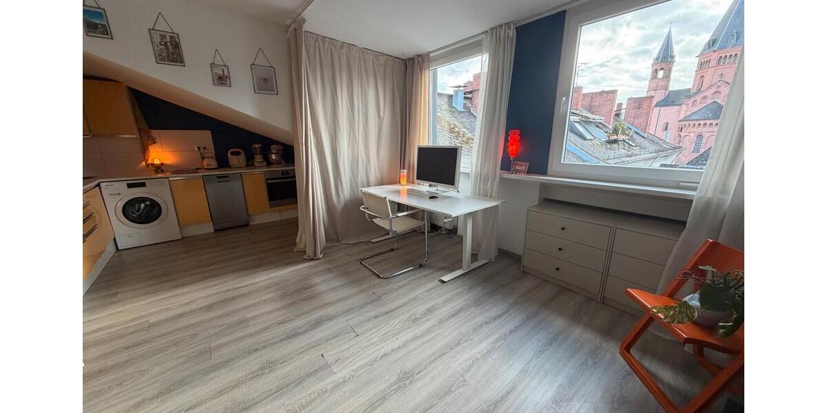 Dachgeschoßwohnung Mainz - 2 Zimmer, 45 m&sup2;, 990&euro; | Angebot:25724893