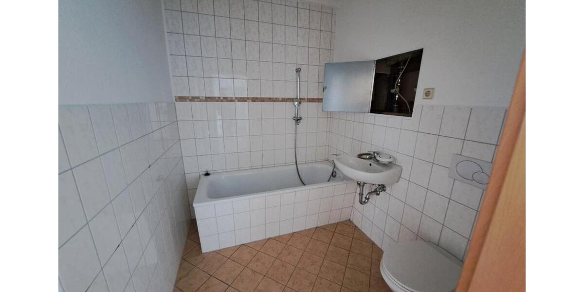 Etagenwohnung Löbau - 2 Zimmer, 56 m&sup2;, 317&euro; | Angebot:16399404