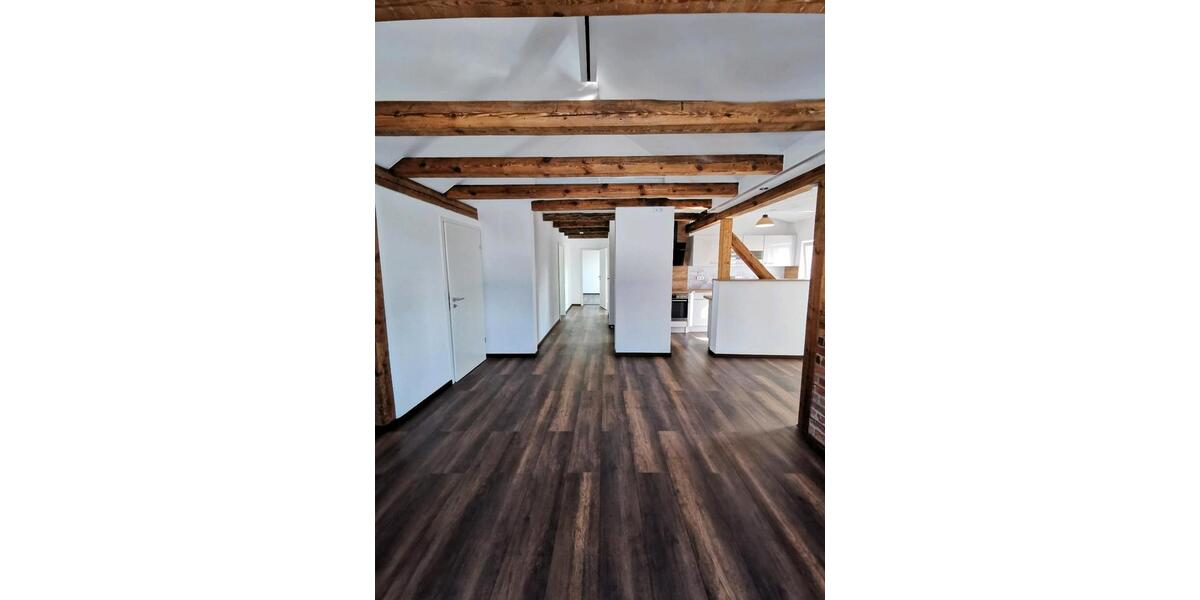 Dachgeschoßwohnung Elsterwerda - 4 Zimmer, 115 m&sup2;, 979&euro; | Angebot:25893670