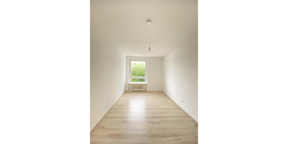 Etagenwohnung Solingen - 3 Zimmer, 69 m&sup2;, 719&euro; | Angebot:24522822