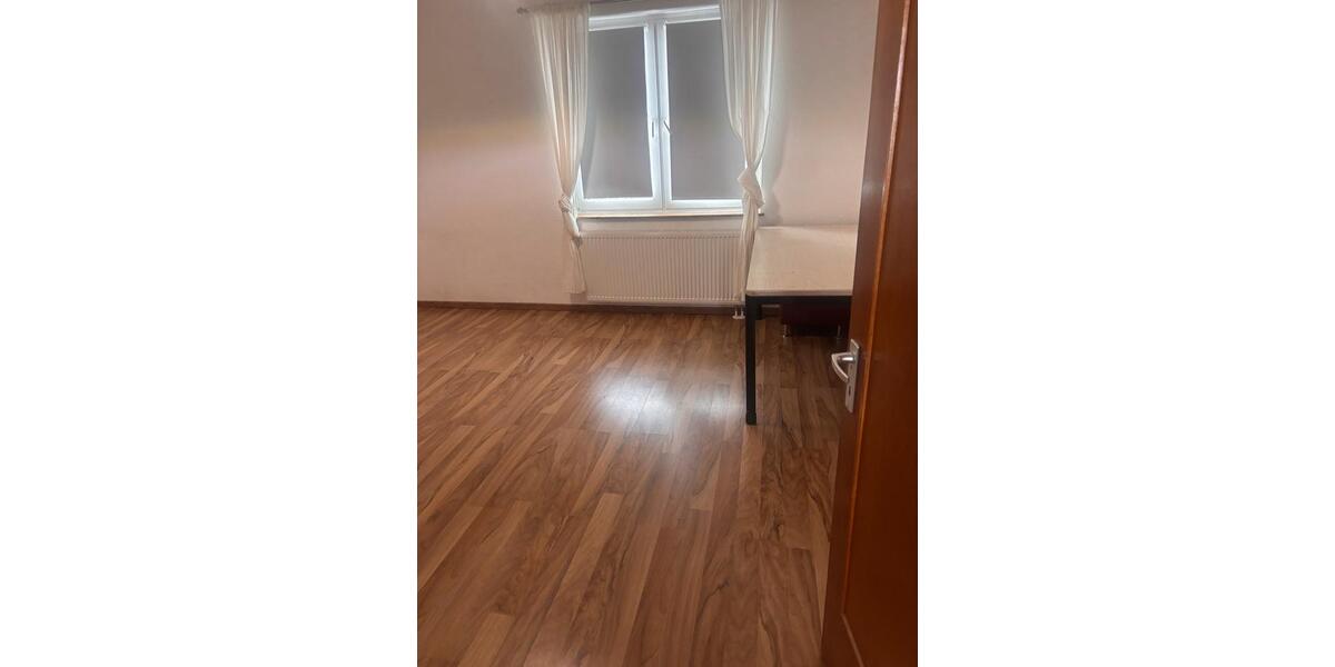 Etagenwohnung Gummersbach - 3 Zimmer, 66 m&sup2;, 690&euro; | Angebot:24465235
