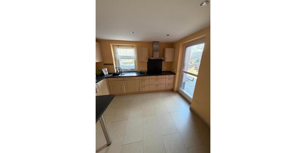 Terrassenwohnung Worms Nördliche Vororte - 6 Zimmer, 150 m&sup2;, 1.500&euro; | Angebot:26043690