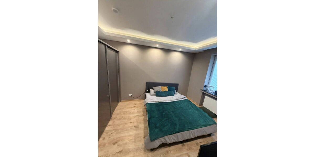 Etagenwohnung Köln Deutz - 3 Zimmer, 80 m&sup2;, 1.700&euro; | Angebot:26703150