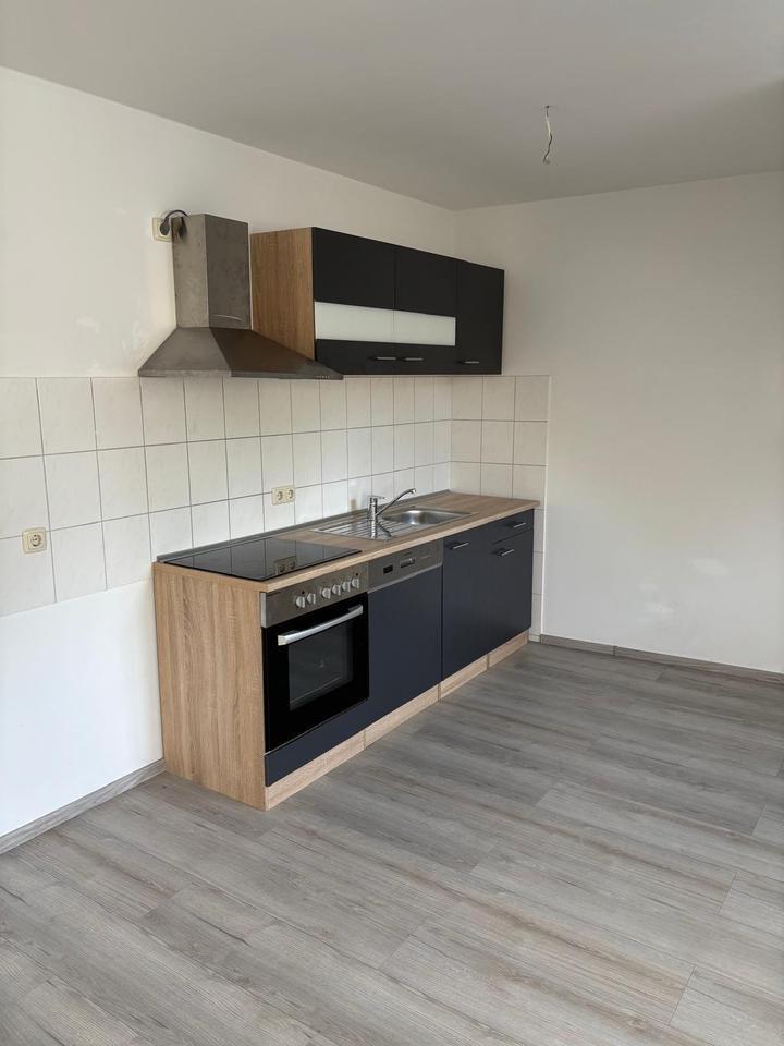 Superschöne 2 Zimmer-DG-Wohnung mit EBK, Stadtmitte