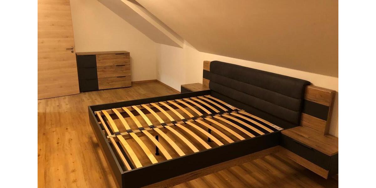 Dachgeschoßwohnung Altötting - 3 Zimmer, 100 m&sup2;, 1.200&euro; | Angebot:24477723