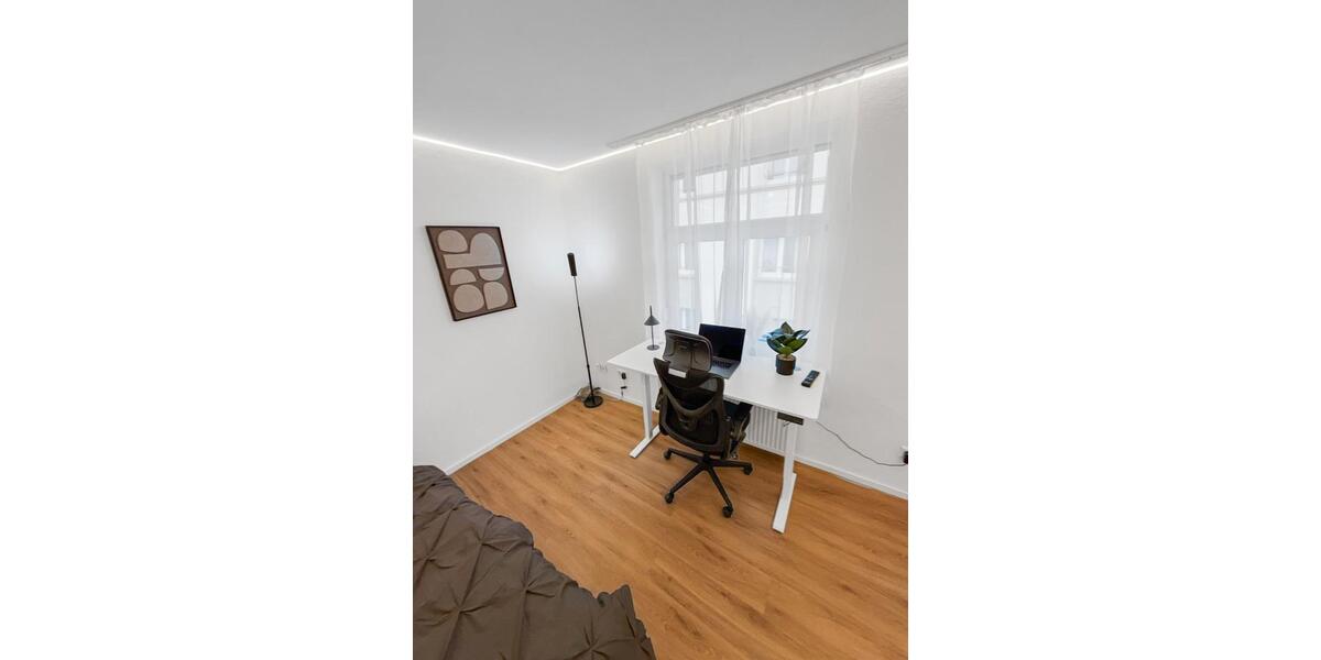 Wohnen auf Zeit Stuttgart Bad Cannstatt - 1 Zimmer, 16 m&sup2;, 700&euro; | Angebot:26696022