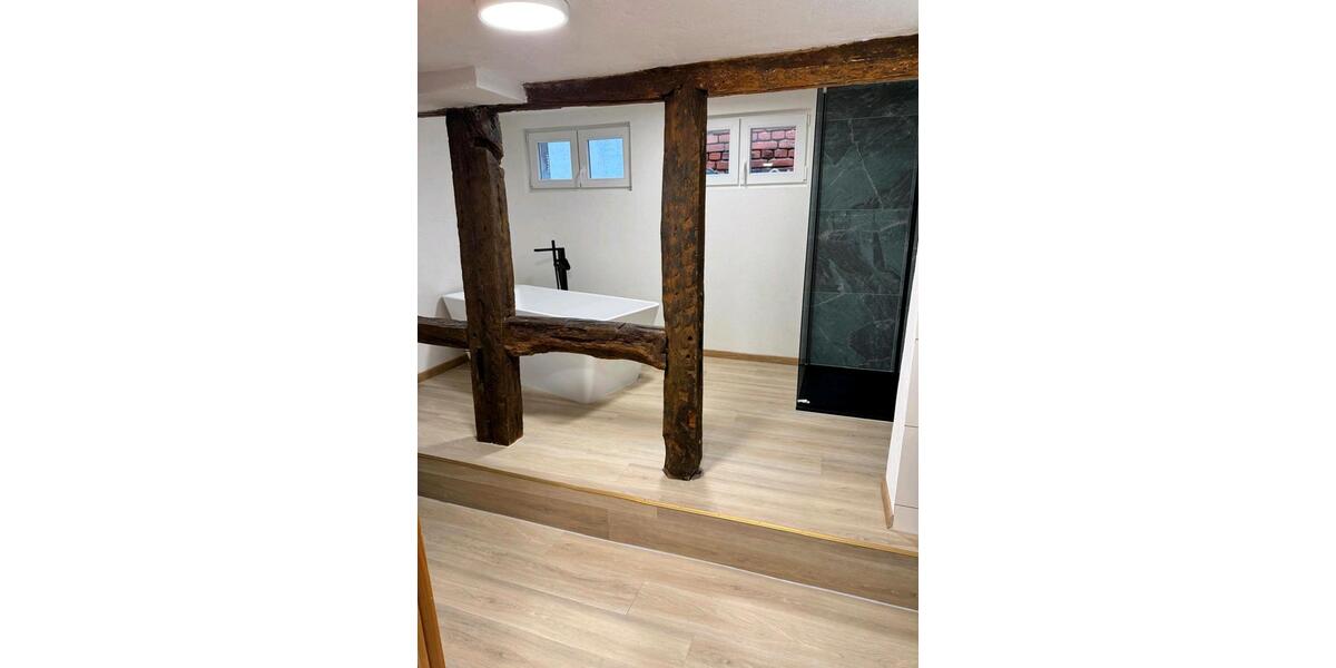 Etagenwohnung Homberg (Ohm) - 4 Zimmer, 105 m&sup2;, 1.000&euro; | Angebot:24853712