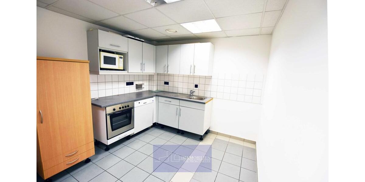 Gewerbeobjekt Erlangen Bruck - 9&euro; | Angebot:23224217