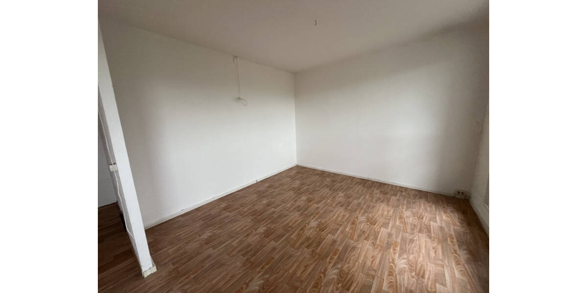 Etagenwohnung Halle (Saale) Westliche Neustadt - 4 Zimmer, 66 m&sup2;, 340&euro; | Angebot:26190272