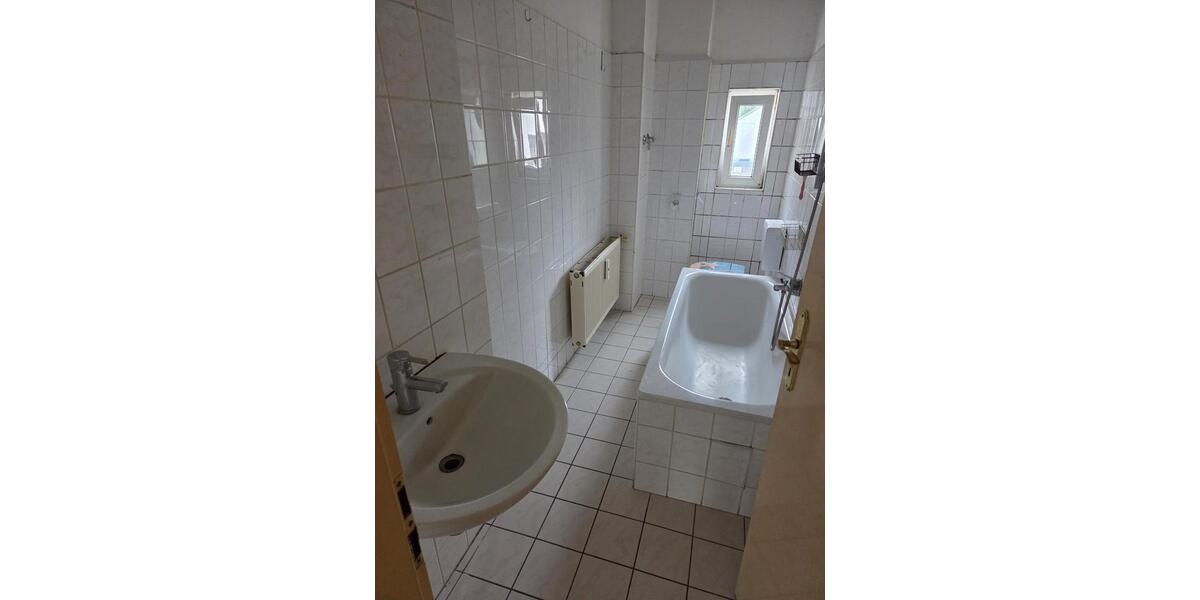 Erdgeschoßwohnung Rathenow - 4 Zimmer, 105 m&sup2;, 790&euro; | Angebot:26619786