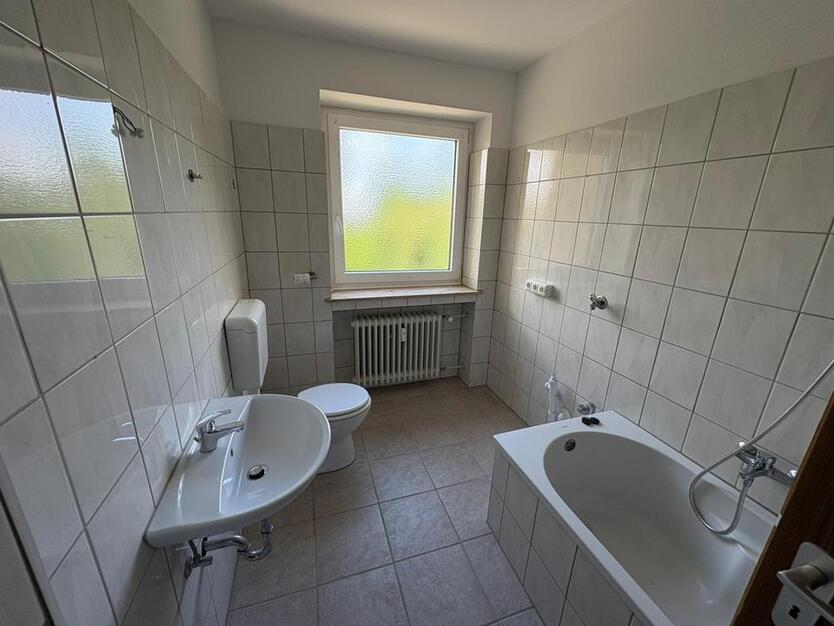 2-Zimmer-Wohnung in Selb Plößberg - 2. OG - sofort bezugsfrei zimmer
