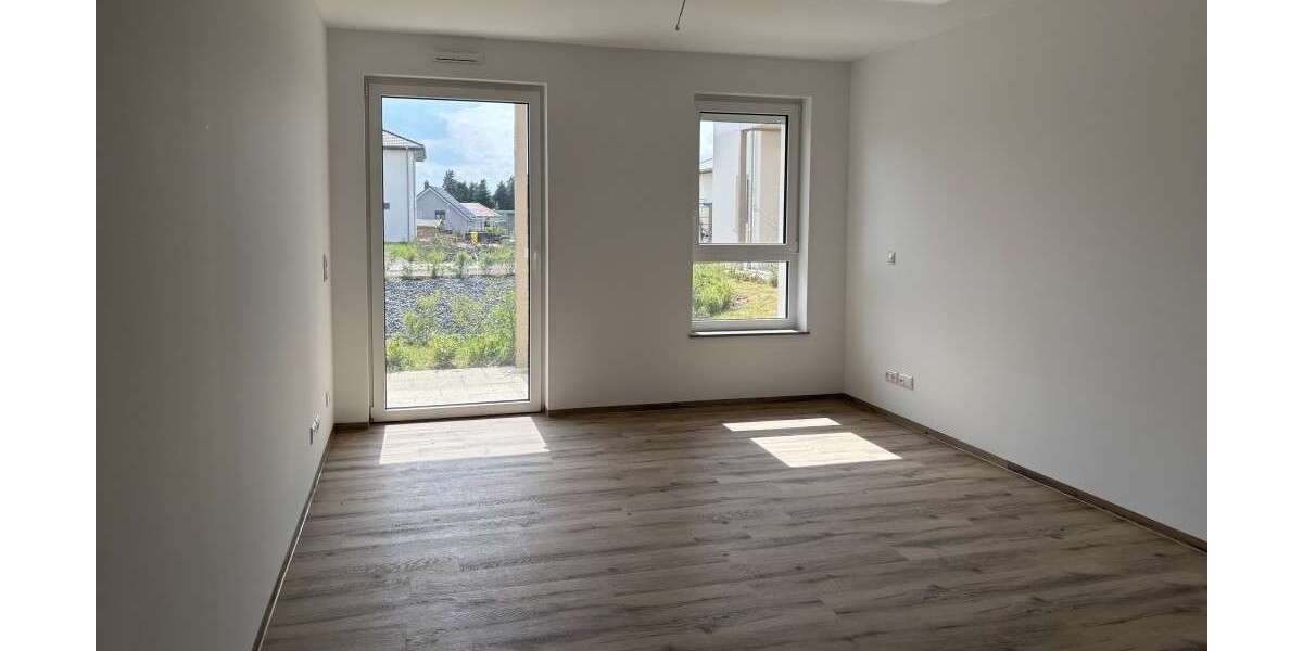 Etagenwohnung Arnsdorf - 2 Zimmer, 73 m&sup2;, 730&euro; | Angebot:24709562