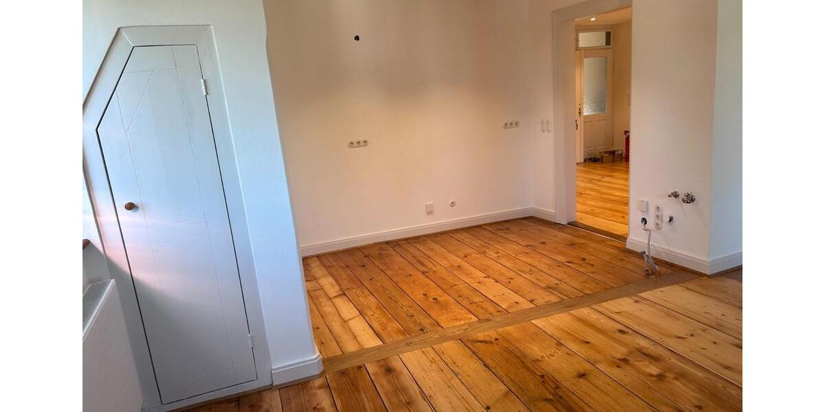 Dachgeschoßwohnung Ravensburg - 5 Zimmer, 153 m&sup2;, 2.475&euro; | Angebot:26562340